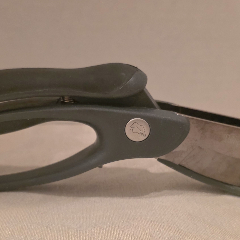 The Pampered Chef Salad Chopper Dual Blade Shredder/Scissors/Shears Soft Grip